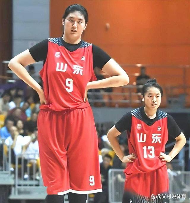 亚洲杯-张子宇11分钟13分女篮胜印尼51分