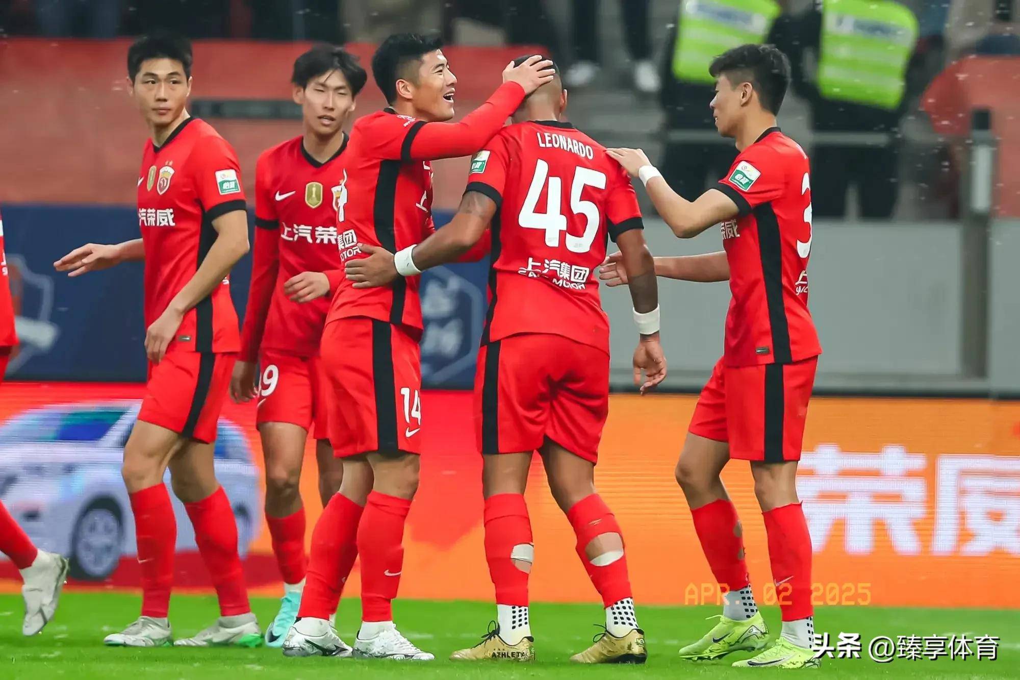 2-2！2-1！中超又乱了，国安不败重返第1，海港追平成都，泰山第5