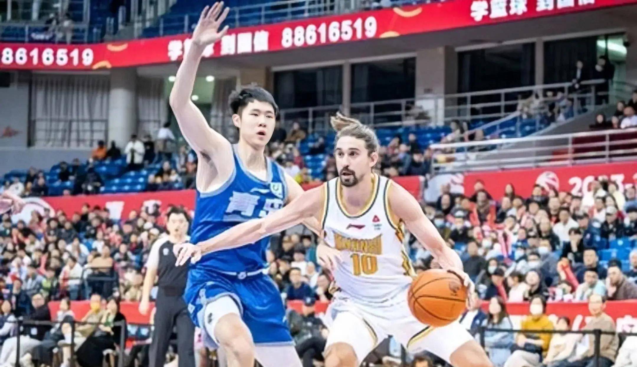 武汉长江主场险胜上海申鑫，提振士气